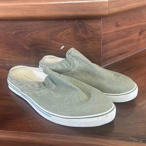 LL bean women's sunwashed canvas slip-On sneakers size 11